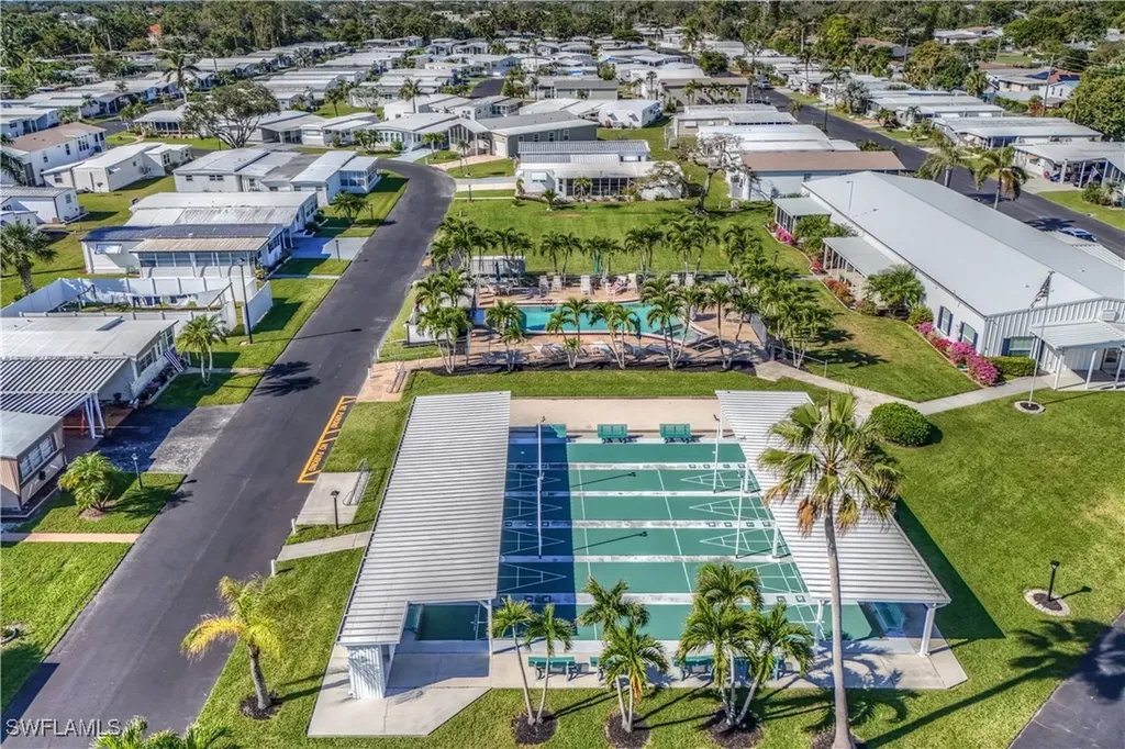 23 Enchanting Boulevard Naples FL 34112