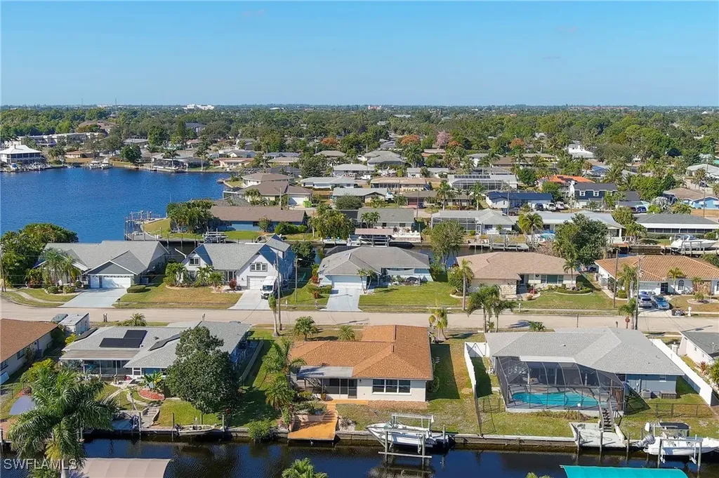 4548 Gulf Avenue North Fort Myers FL 33903