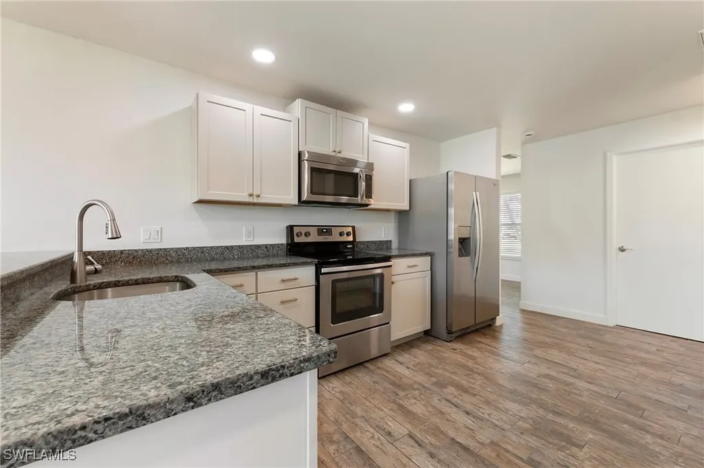 4548 Gulf Avenue North Fort Myers FL 33903