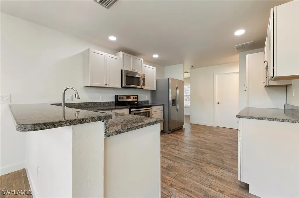 4548 Gulf Avenue North Fort Myers FL 33903