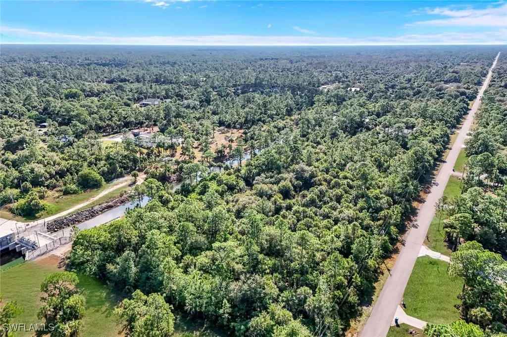 764 22nd Street NE Naples FL 34120