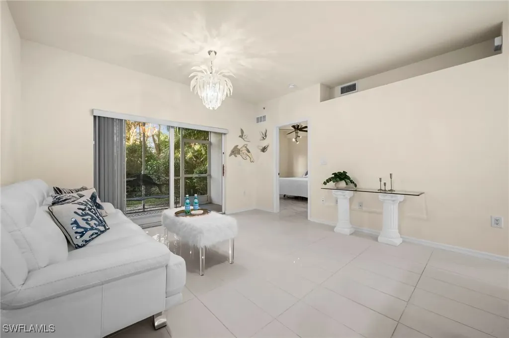 4520 Botanical Place Circle Naples FL 34112