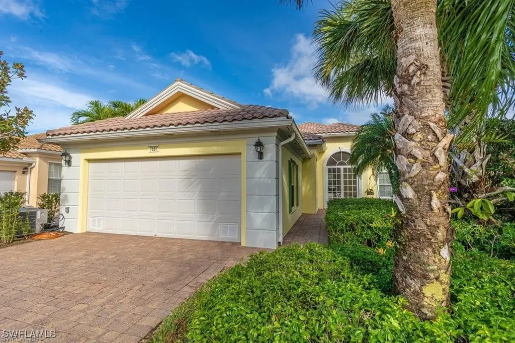 7687 Hernando Court Naples FL 34114
