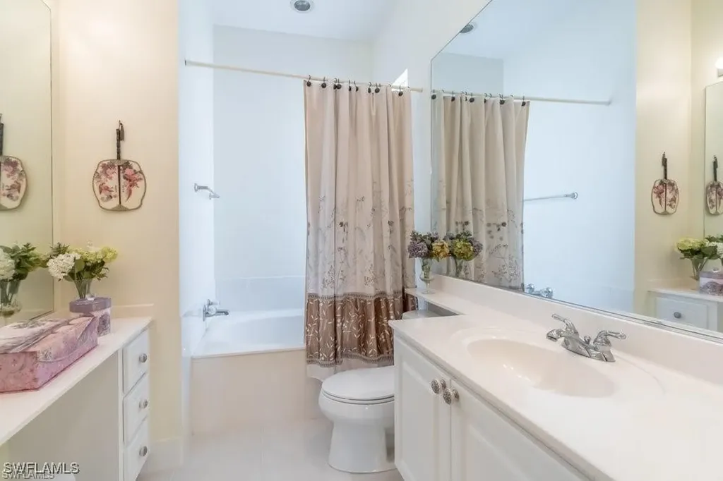 7687 Hernando Court Naples FL 34114