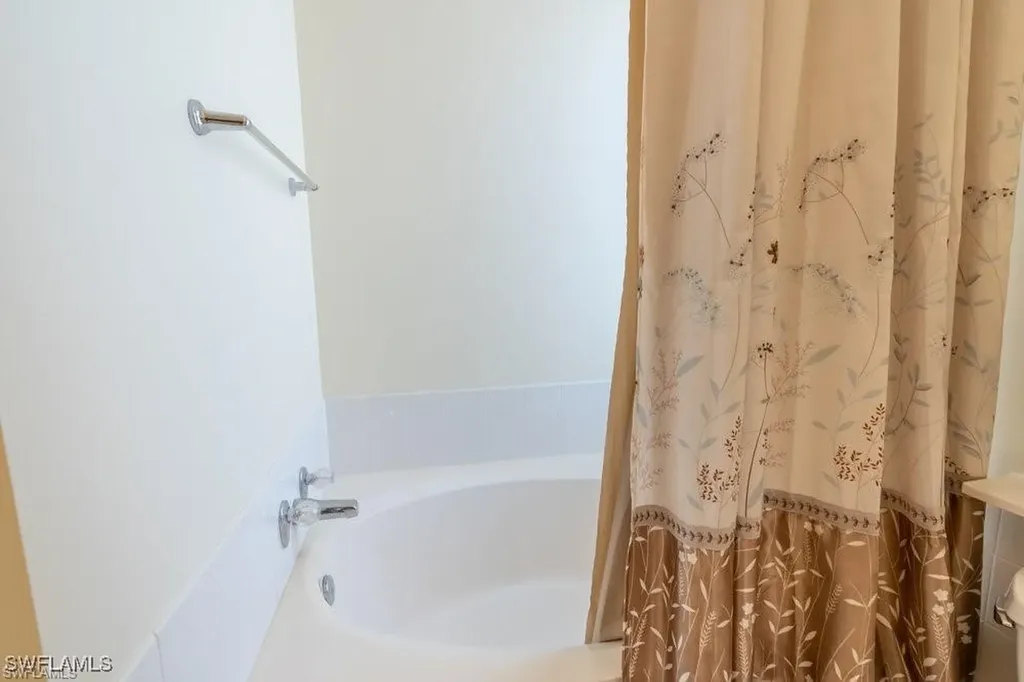 7687 Hernando Court Naples FL 34114