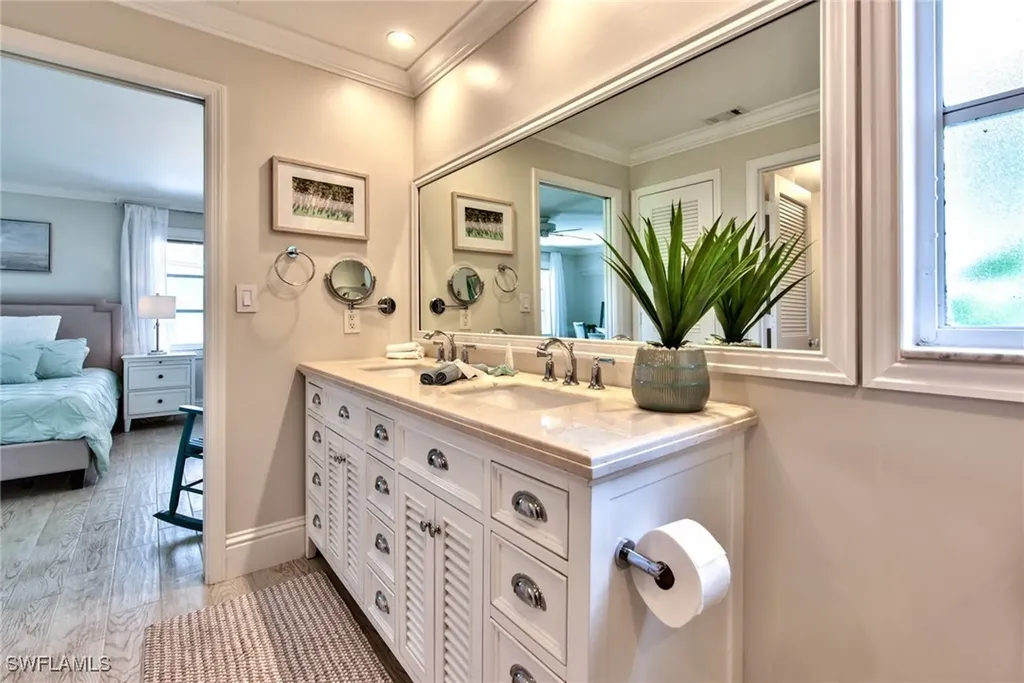 1614 Forest Lakes Boulevard Naples FL 34105