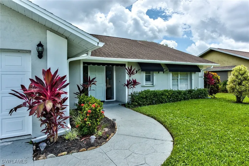 1614 Forest Lakes Boulevard Naples FL 34105