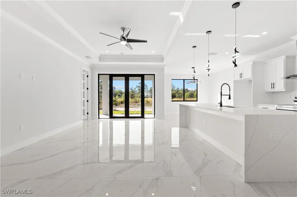 Naples FL, 2745 31ST Avenue NE