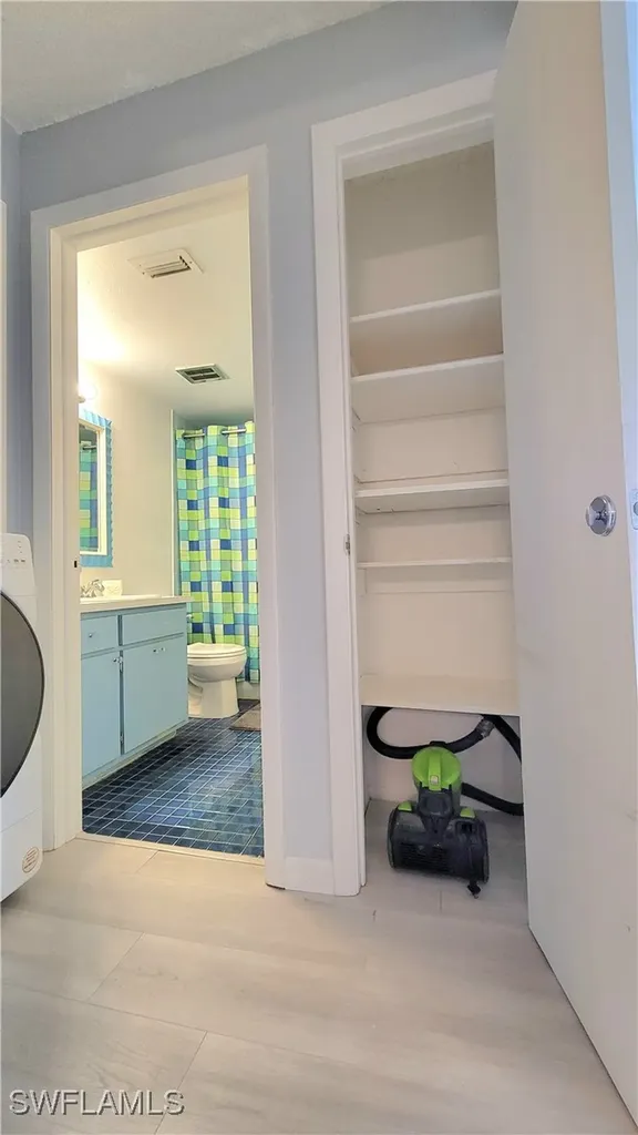 300 Valley Stream Drive Naples FL 34113