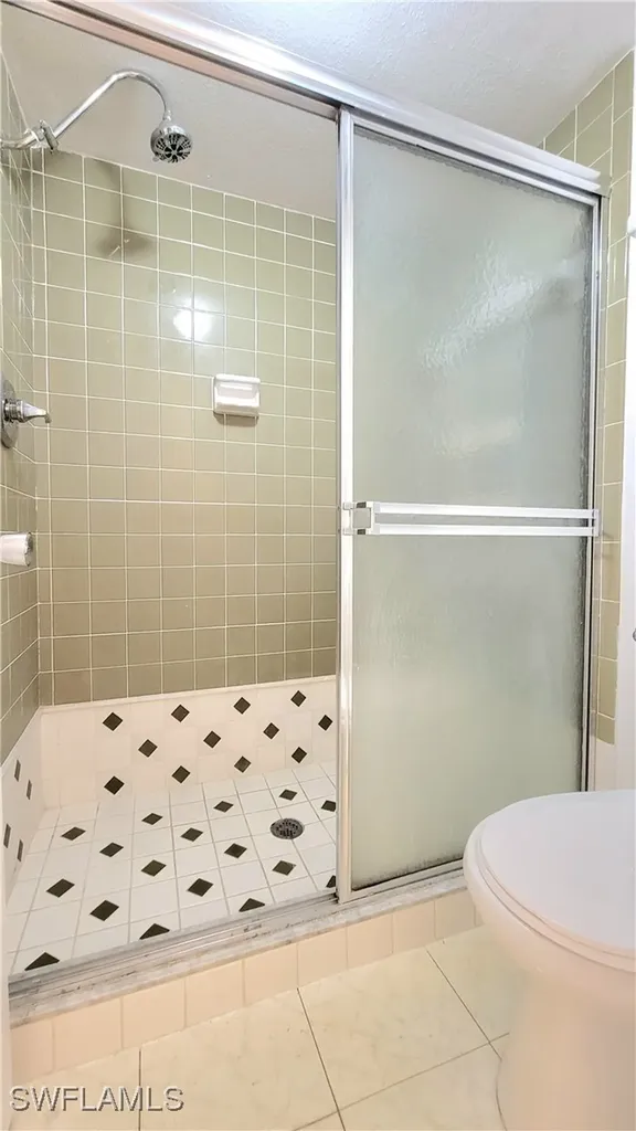 300 Valley Stream Drive Naples FL 34113