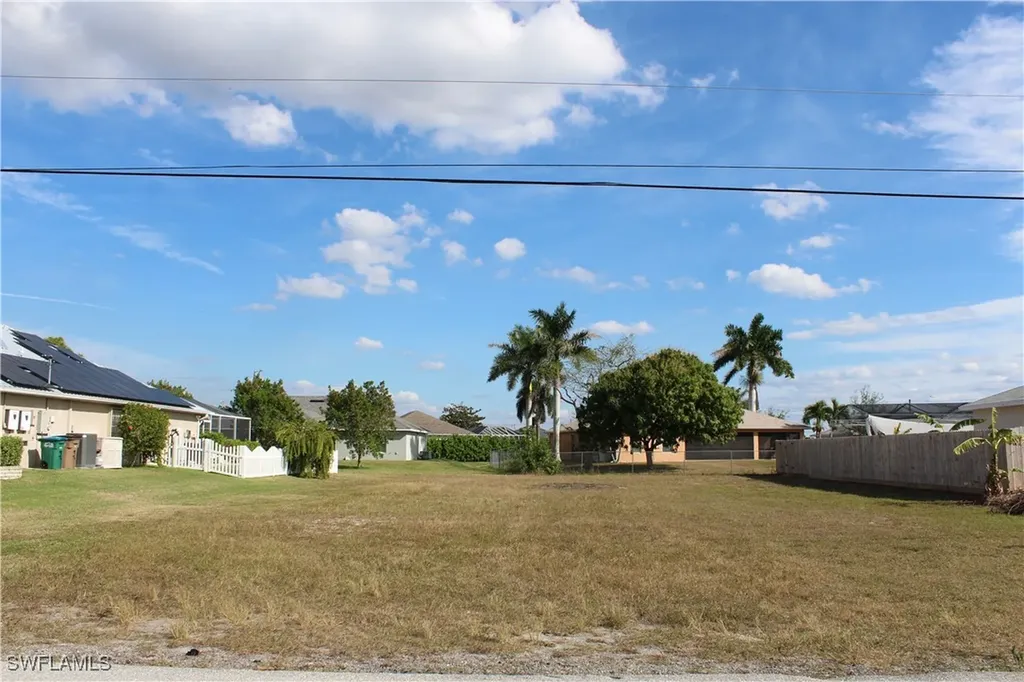 3713 Andalusia Boulevard Cape Coral FL 33909