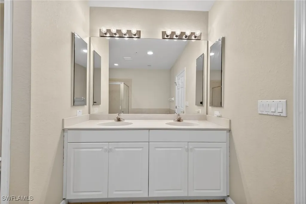 9601 Spanish Moss Way Bonita Springs FL 34135