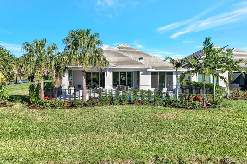 3344 Kumamoto Lane Naples FL 34114