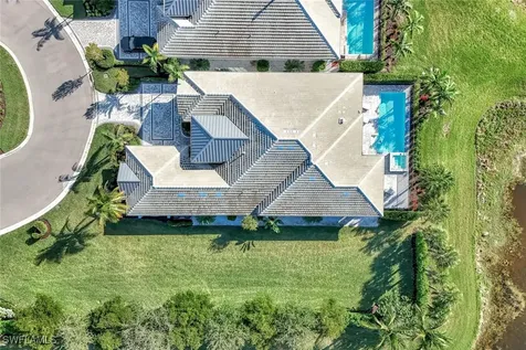 3344 Kumamoto Lane Naples FL 34114