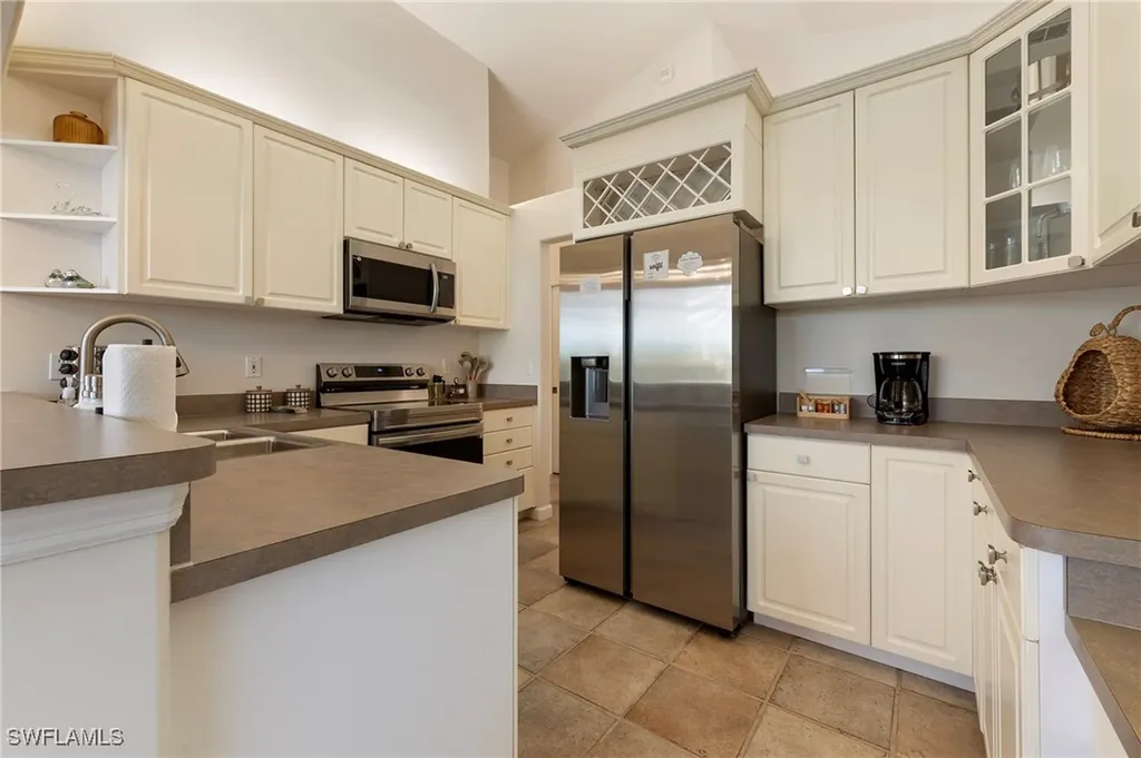 1526 Vintage Lane Naples FL 34104