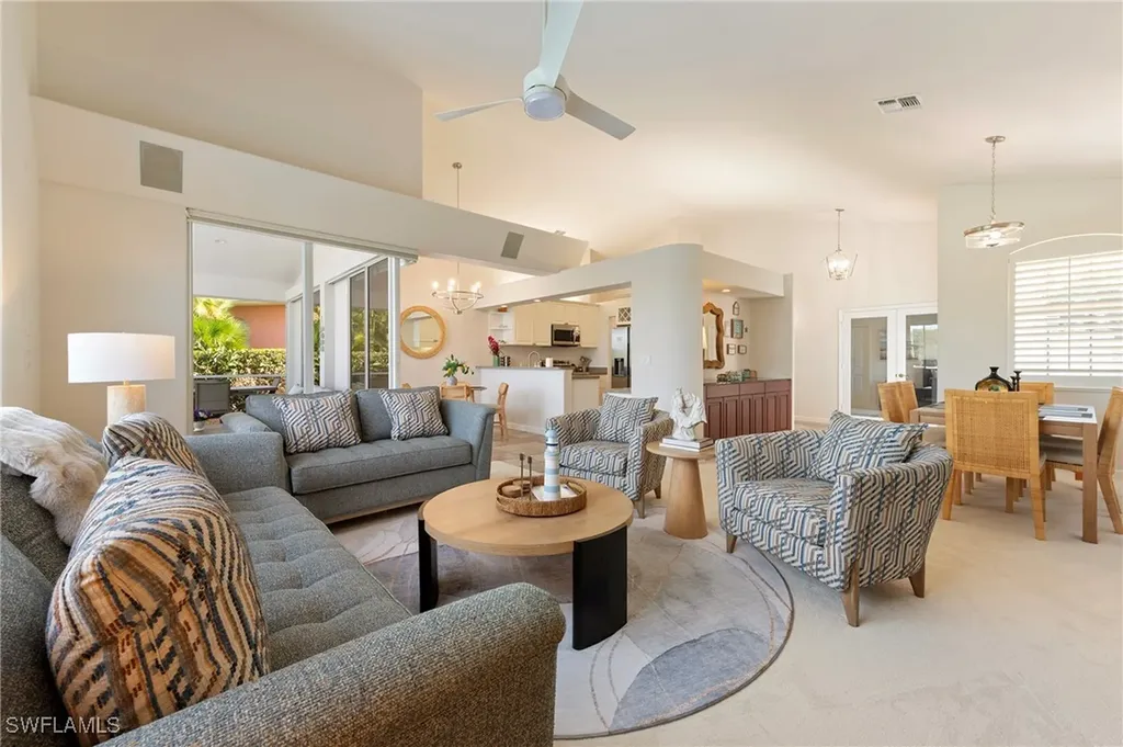 1526 Vintage Lane Naples FL 34104