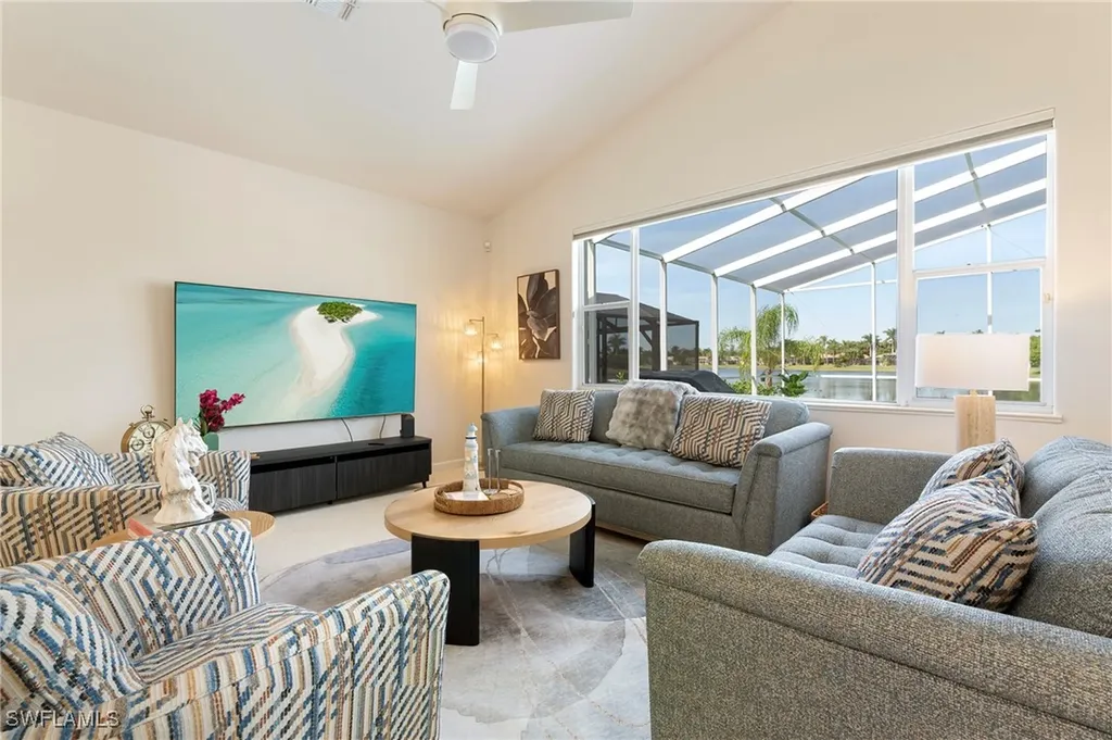 1526 Vintage Lane Naples FL 34104