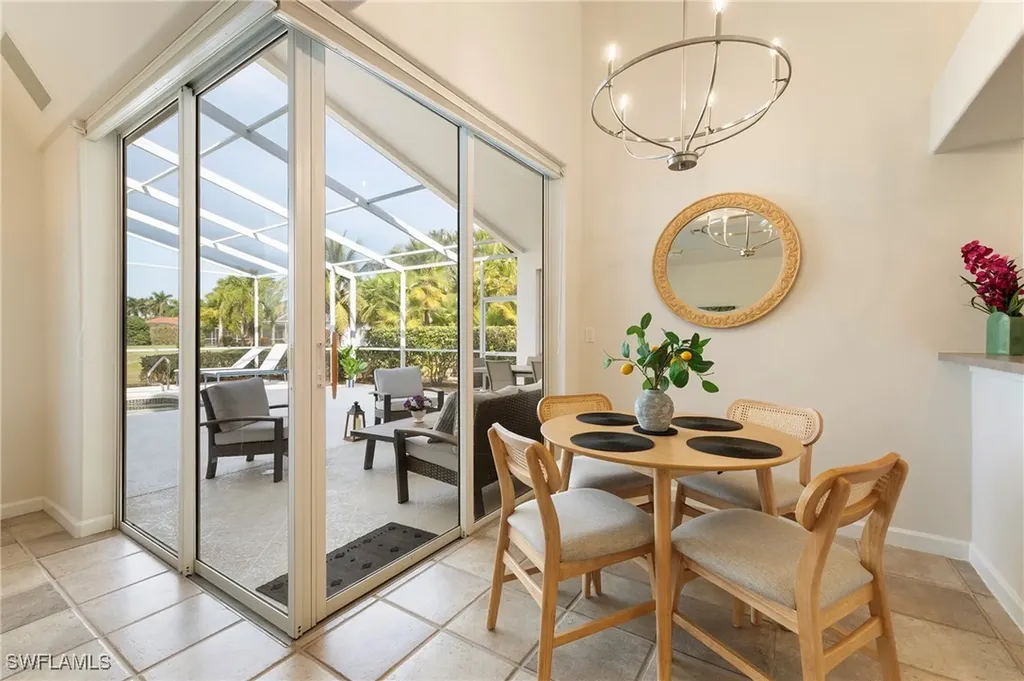 1526 Vintage Lane Naples FL 34104