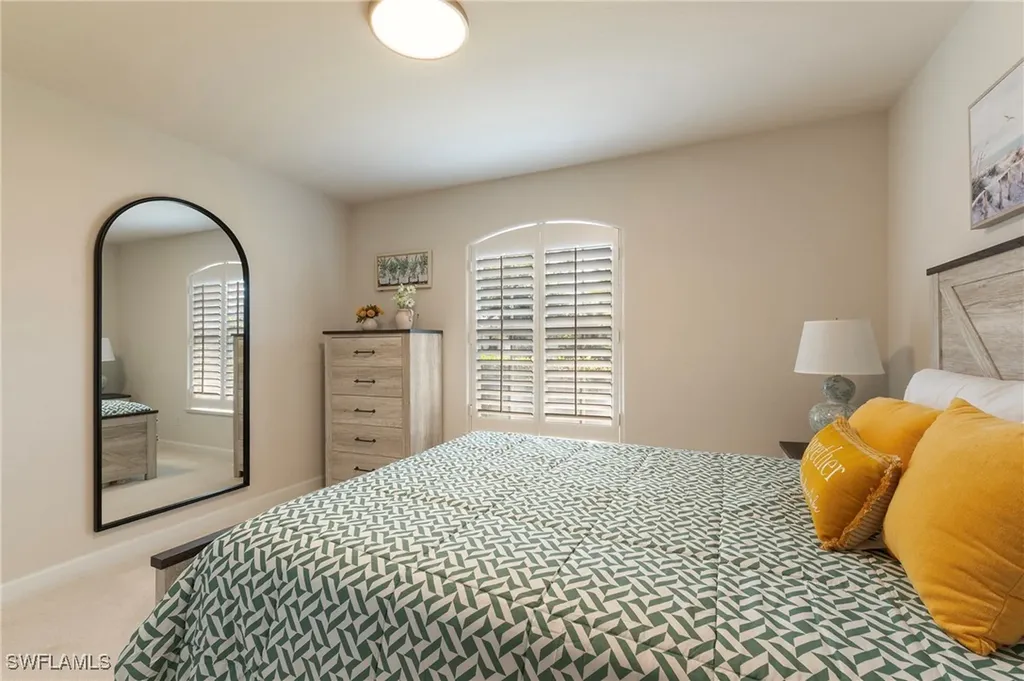 1526 Vintage Lane Naples FL 34104