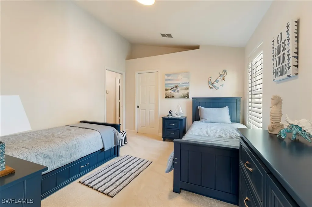 1526 Vintage Lane Naples FL 34104