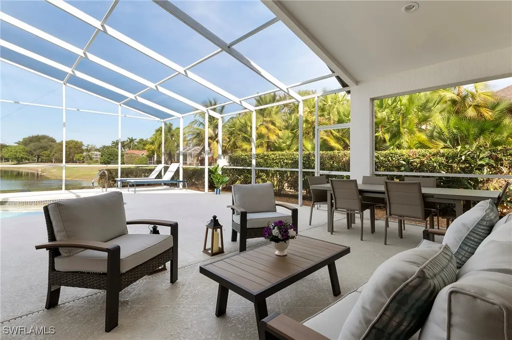 1526 Vintage Lane Naples FL 34104