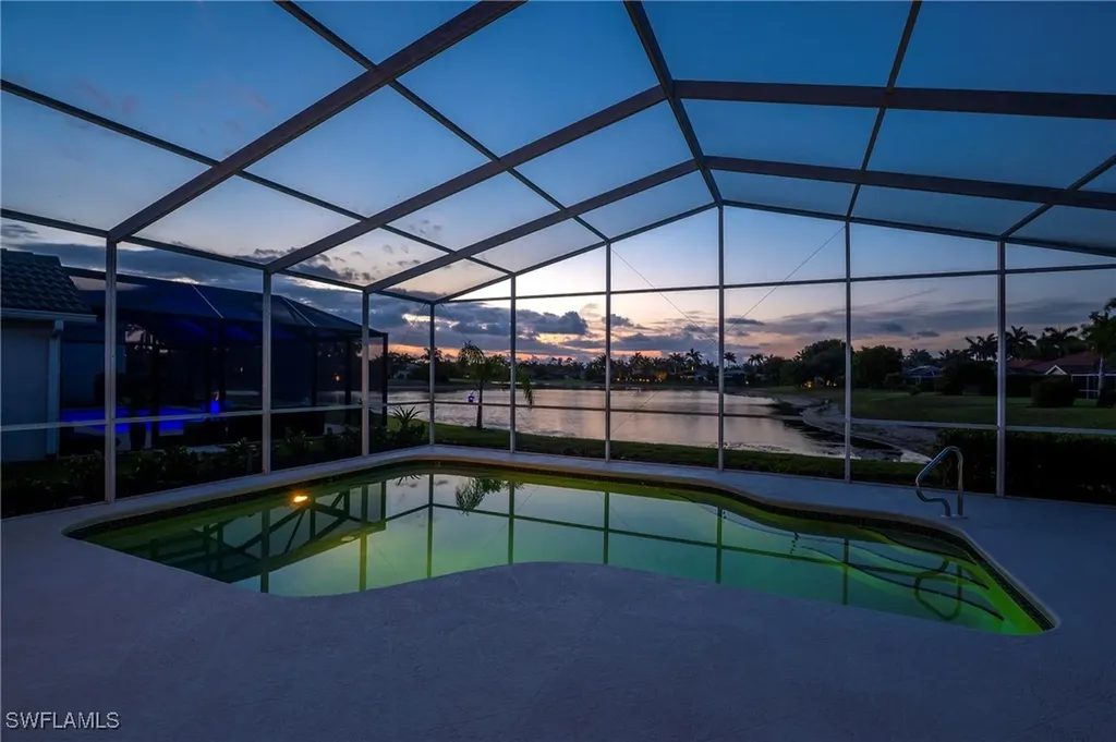 1526 Vintage Lane Naples FL 34104