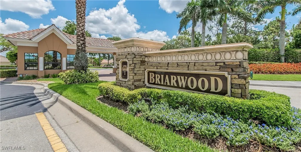 1526 Vintage Lane Naples FL 34104