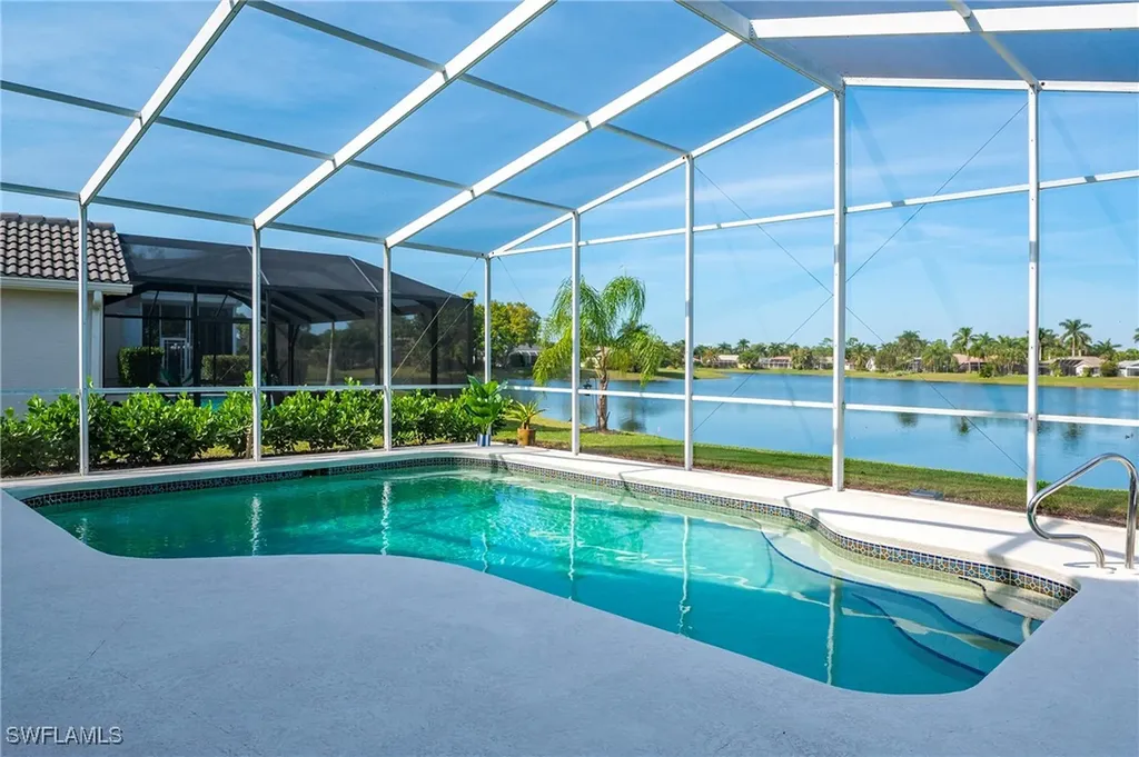 1526 Vintage Lane Naples FL 34104