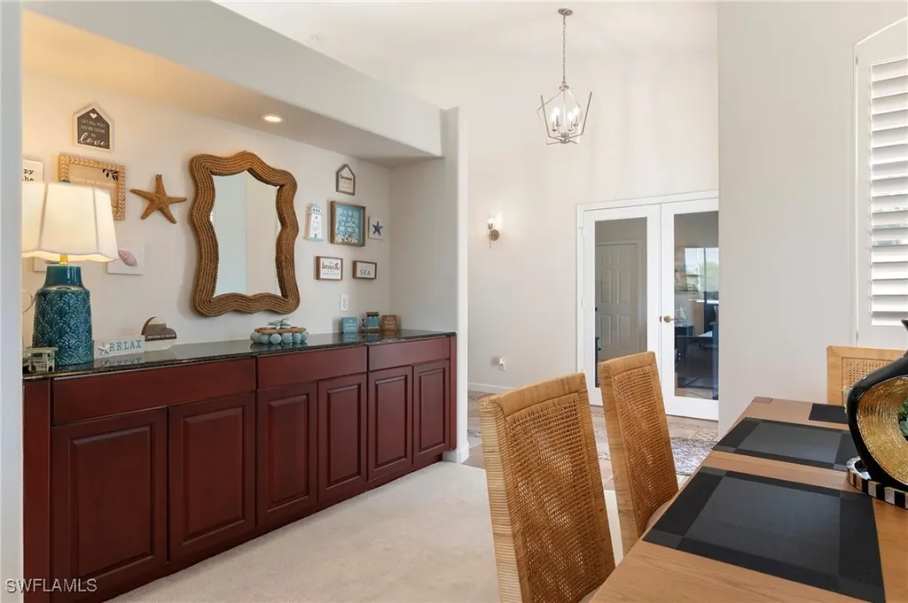 1526 Vintage Lane Naples FL 34104