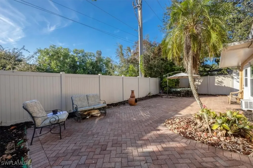 1321 Naples Lake Drive Naples FL 34104