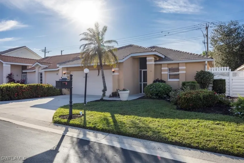 1321 Naples Lake Drive Naples FL 34104