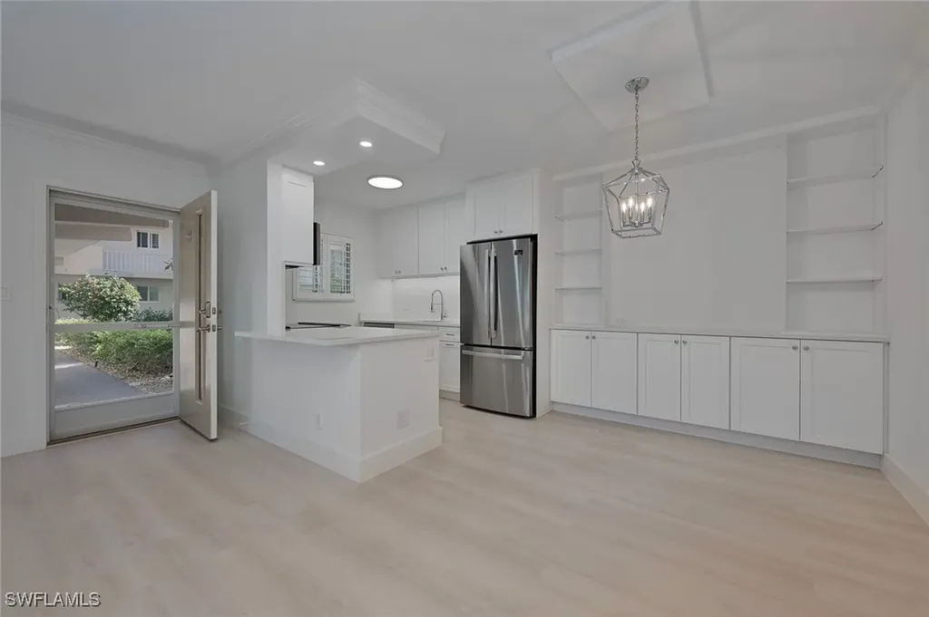 1100 Gulf Shore Boulevard N Naples FL 34103