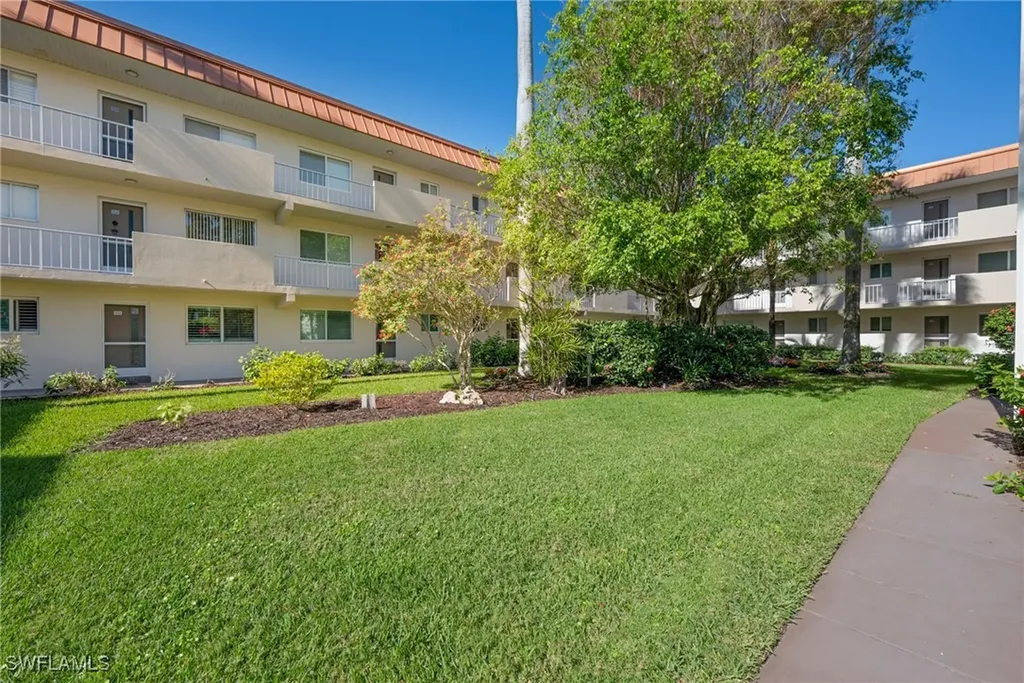 1100 Gulf Shore Boulevard N Naples FL 34103