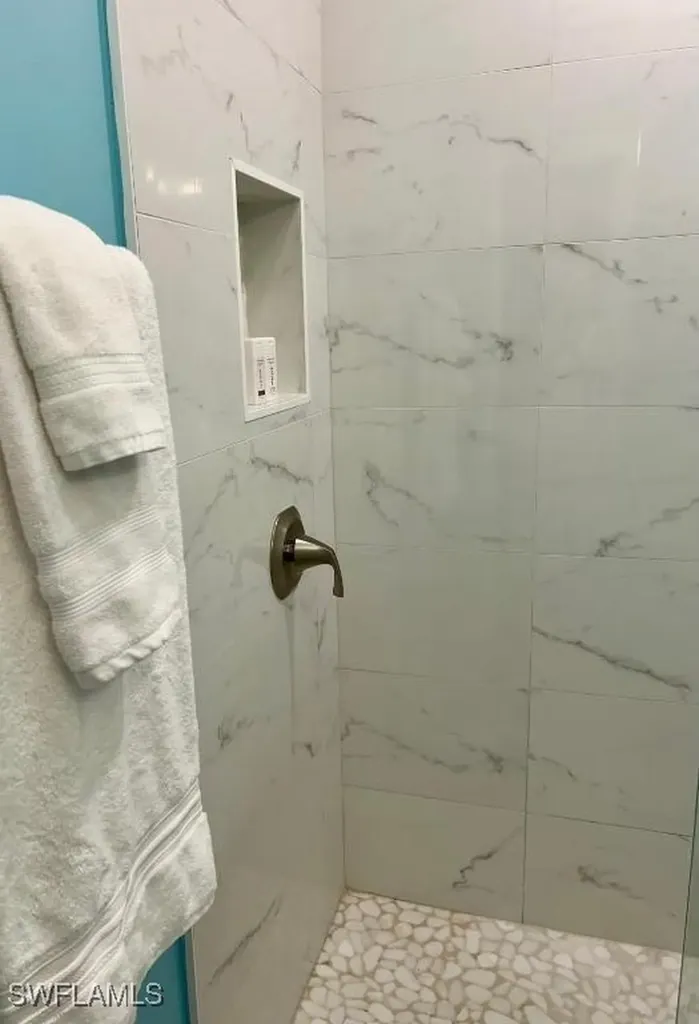 473 12th Avenue S Naples FL 34102