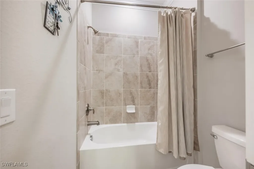 2115 Antigua Lane Naples FL 34120