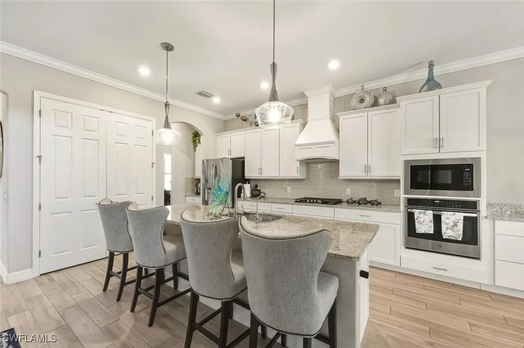2115 Antigua Lane Naples FL 34120