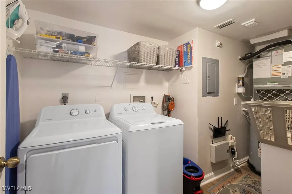 3705 Amberly Circle Naples FL 34112