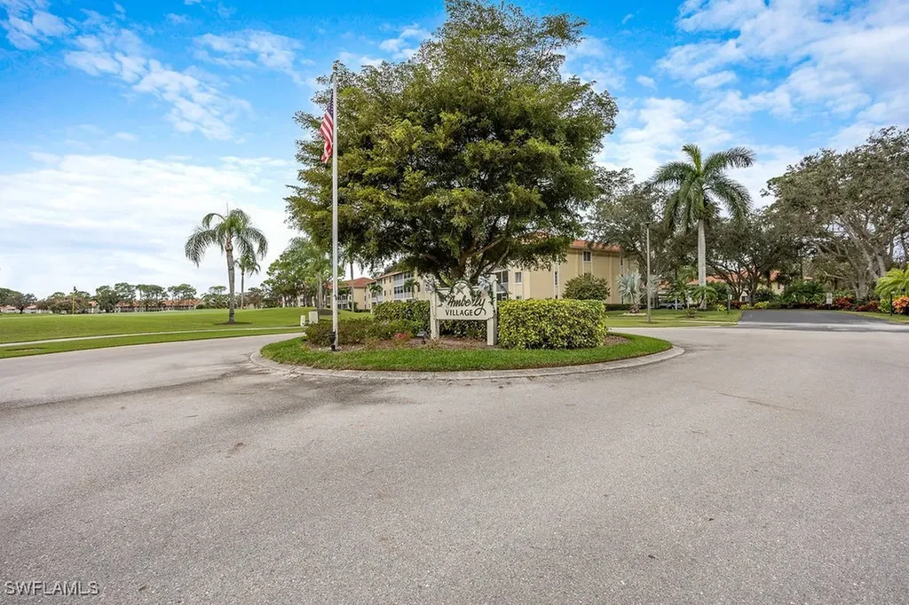 3705 Amberly Circle Naples FL 34112