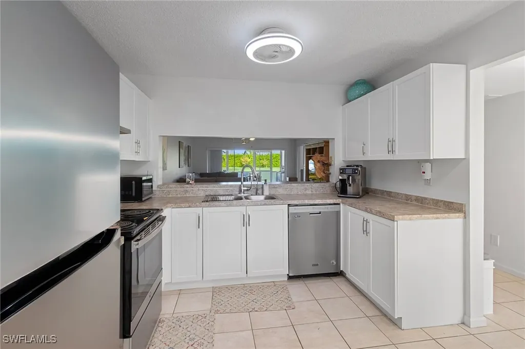 3705 Amberly Circle Naples FL 34112