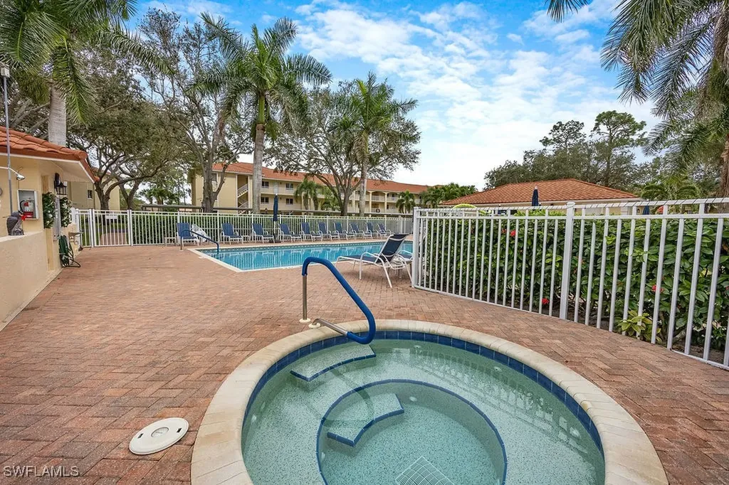 3705 Amberly Circle Naples FL 34112