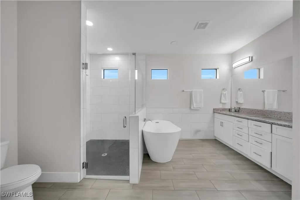 309 NE 15th Terrace Cape Coral FL 33909