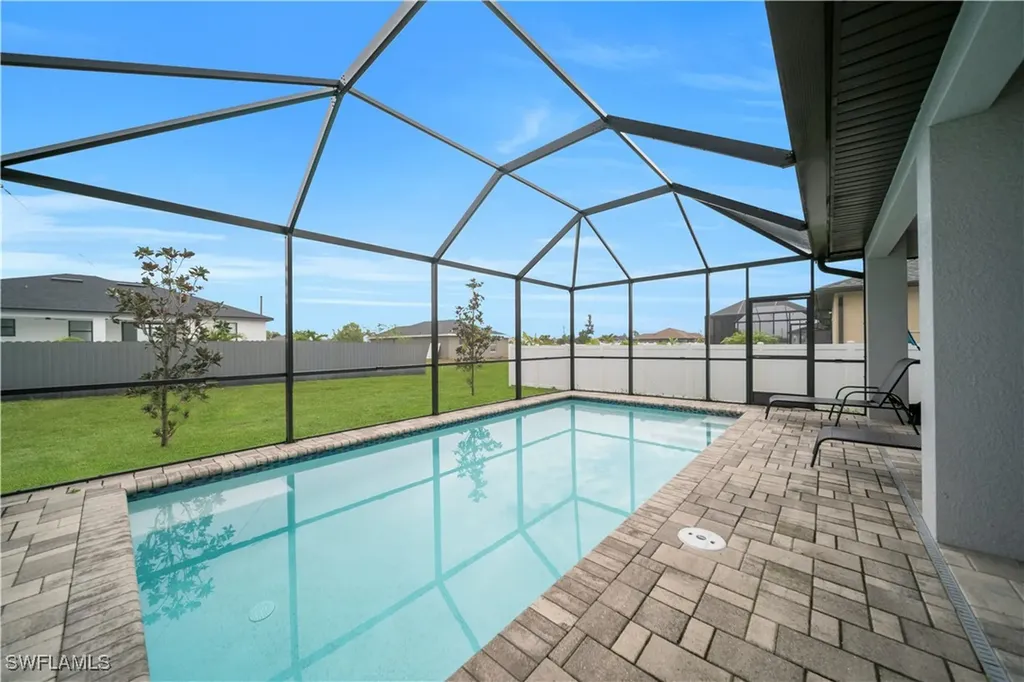 309 NE 15th Terrace Cape Coral FL 33909