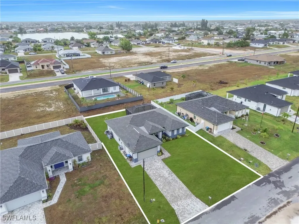 309 NE 15th Terrace Cape Coral FL 33909