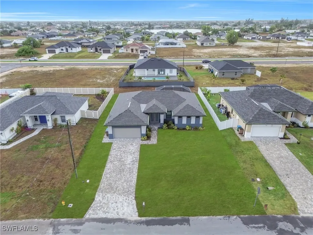 309 NE 15th Terrace Cape Coral FL 33909