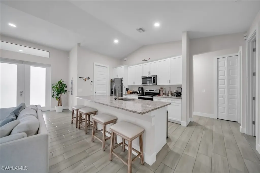 309 NE 15th Terrace Cape Coral FL 33909