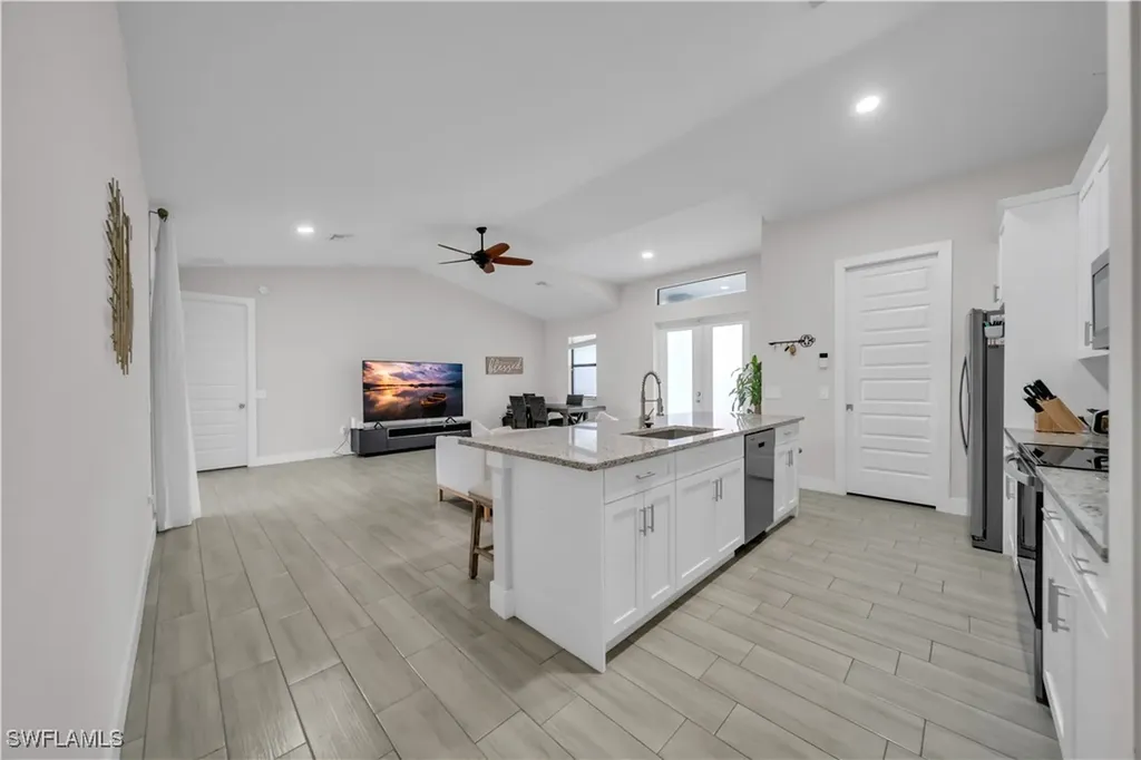 309 NE 15th Terrace Cape Coral FL 33909