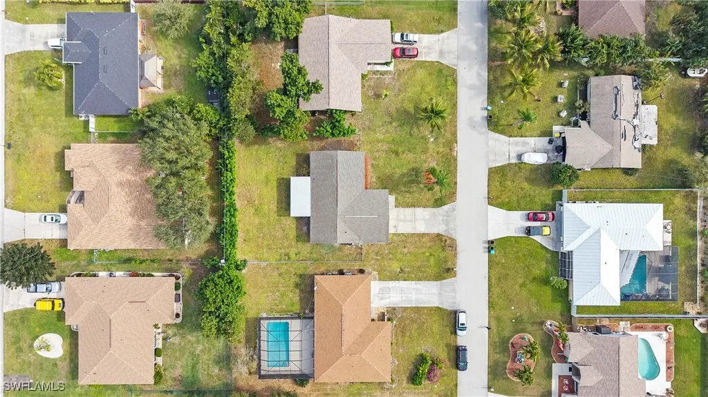 1311 SE 33rd Terrace Cape Coral FL 33904