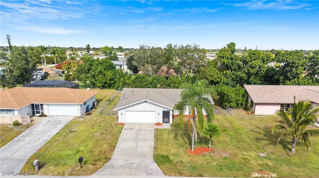 1311 SE 33rd Terrace Cape Coral FL 33904