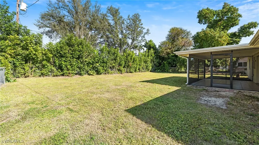 1311 SE 33rd Terrace Cape Coral FL 33904