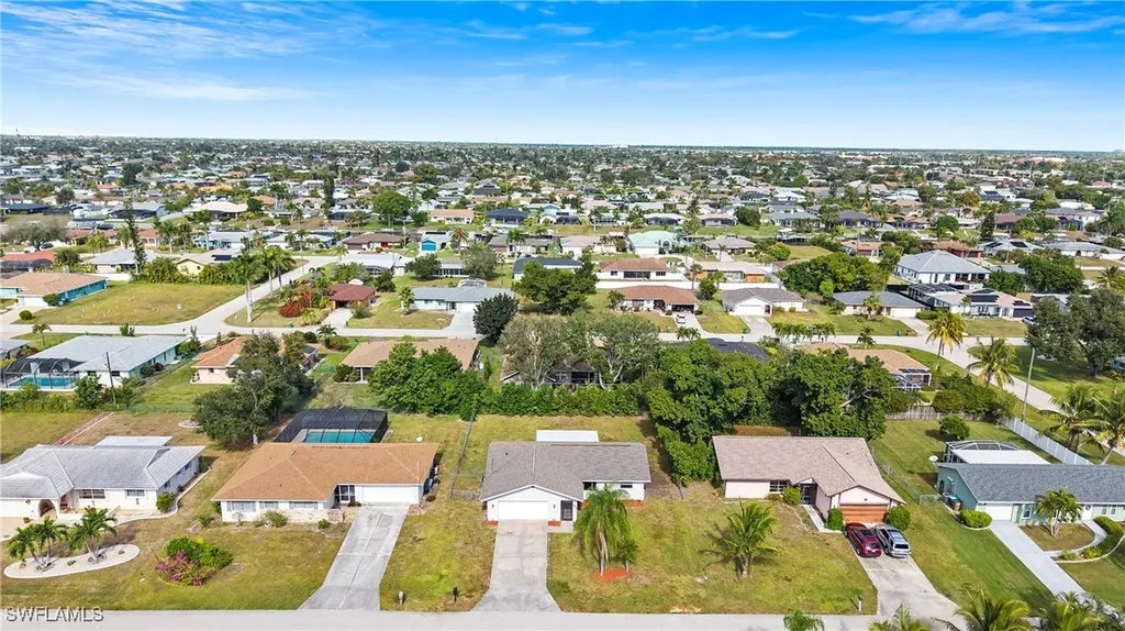 1311 SE 33rd Terrace Cape Coral FL 33904
